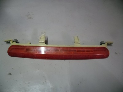 Лампа свет стоп jeep cherokee kl 68102902a фото №1