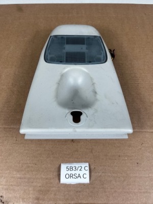 Лампа стельовий освітлення кабіни opel corsa c 024422522 фото №1