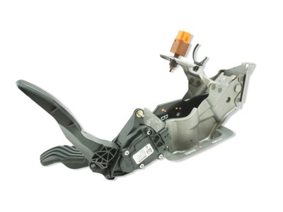 PEDAL GAS FRENOS MICRA K14 180025FA0B  