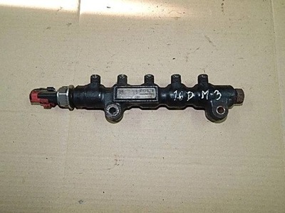 Молдинг упорскування mazda 3 bk 1.6d 02-09 фото №1