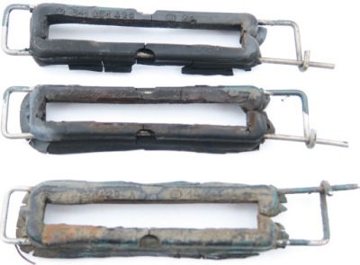 Ущільнювачі петлі двері перед vw 1500 311 typ 3 2d седан фото №1