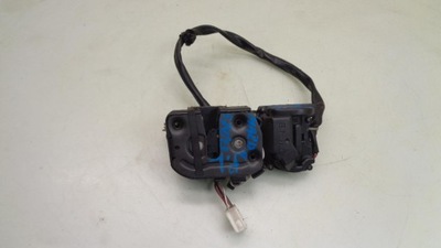 CERRADURA DE PUERTA IZQUIERDO PARTE DELANTERA MAZDA PREMACY I 02R  