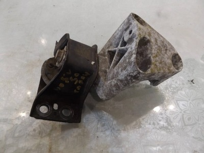 Modus 1,5dci кронштейн двигуна 8200239895 фото №1