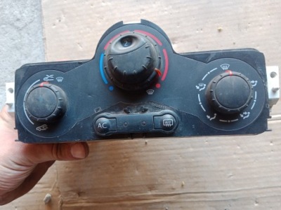 Панель кондиционера megane ii f666445v 69420001 фото №1