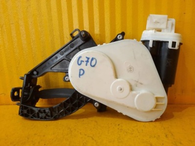 Bmw 7 g70 ограничитель дверь правый 9883258 фото №1