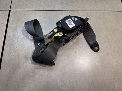 Pas безопасности правый перед kia carens ii 1.6 16v фото №1