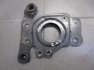 Freelander ii 2.2 d кронштейн фильтра воздуха фото №1