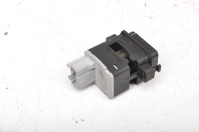 Ford fiesta mk8 датчик температуры внутренней h1bh-19t562-a фото №1