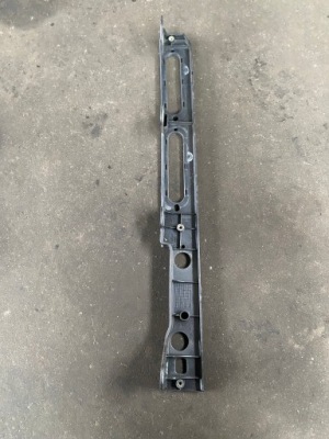 Range rover sport l494 направляющая крыла левый фото №1