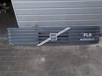 Решітка радіатора решітка радіатора volvo fl 1070926 фото №1