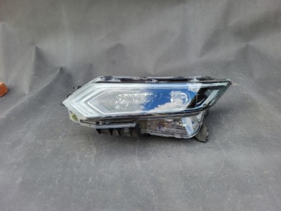 Nissan qashqai 2 рестайлинг  18- фара перед левая led фото №1