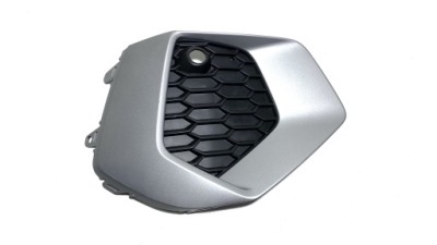 Решётка бампера audi a3 8y0807954 правая фото №1