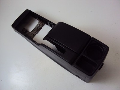 Подлокотник mazda 5 2.0 d 05- фото №1