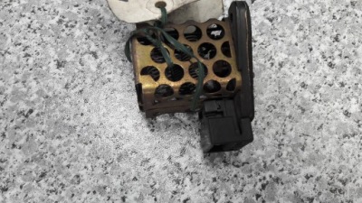 Резистор вентилятор mercedes w190 2.0 фото №1