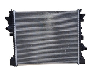 Maserati grecale 2.0 радиатор жидкость воды оригинал 06701565410 фото №1