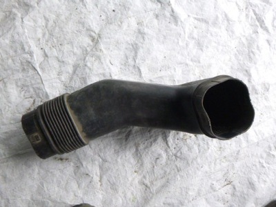 Alfa romeo stelvio труба впуск повітря шланг фото №1