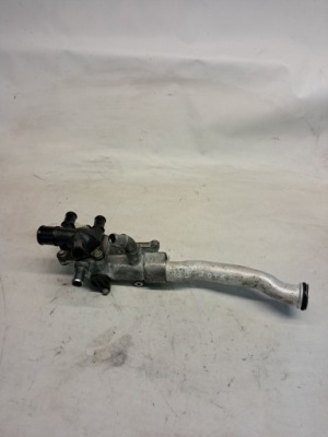 Корпус термостата saab 9-3 ii 2.0 turbo 12791053 фото №1