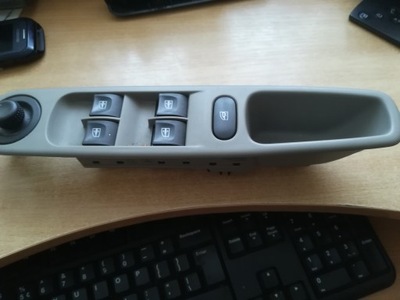 Перемикач скло правий перед renault zoe 2012-2019 uk фото №1