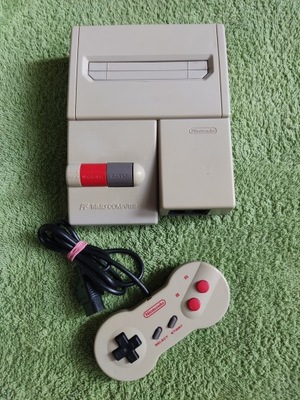 Konsola Nintendo Famicom AV+pad