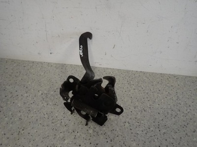 Toyota verso 09-13 замок капот фото №1