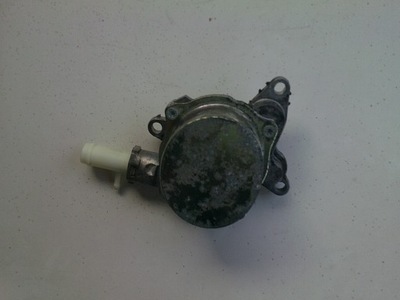 Вакуум насос 146508418r renault master 2.3dci фото №1