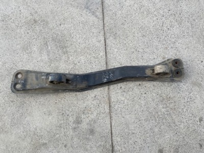 Volvo v40 i 1.9 дизель балка wzdłużna перед фото №1