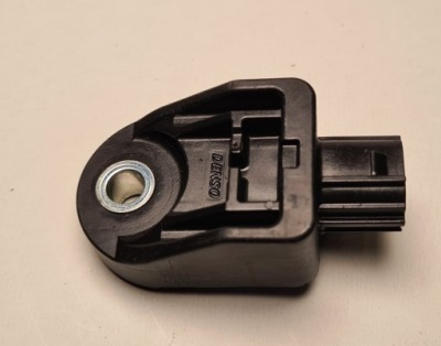 Subaru forester iv датчик удара подушки безопасности srs фото №1