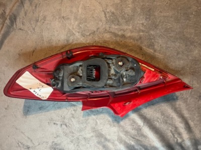 Лампа левая задняя opel corsa d 1.4 16v 13186350 фото №1