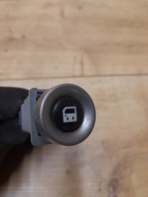 Переключатель открывания дверь peugeot 807 citroen c8 фото №1