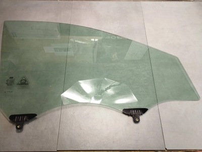 Hyundai ix35 2013 стекло правая перед фото №1