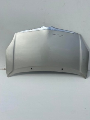 Капот кришка двигуна toyota corolla verso i фото №1