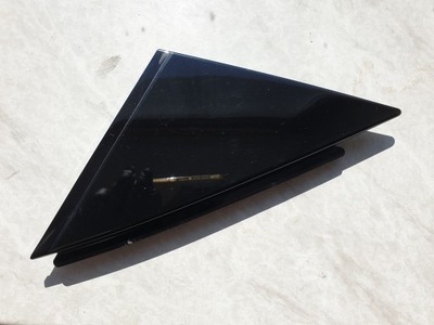 Заглушка трикутник дзеркало правий перед volvo xc40 фото №1