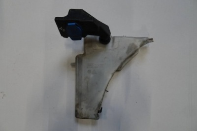 Audi a4 b8 a5 8t - бак омивача фото №1