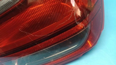 Bmw 1 f20 f21 2011 лампа права задня фото №1