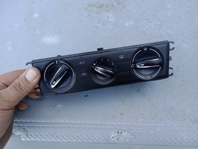 Skoda scala панель кондиционера 654820045d фото №1