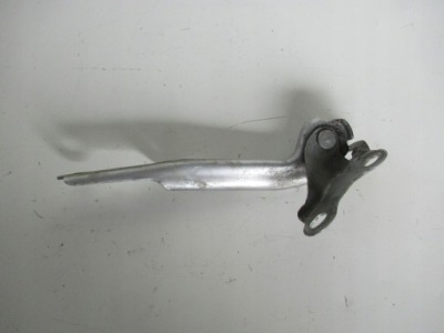 Петля лівий капот передньої toyota yaris 99-05r фото №1