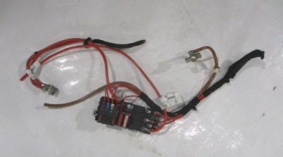 Клема плюсова модуль mercedes w164 ml a1644409807 фото №1