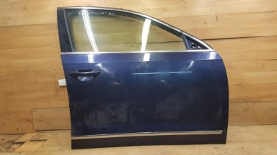 Двері праве передні комплектна  vw passat b7 седан америка lak lh5x фото №1