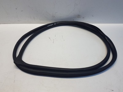 Suzuki vitara iii lift прокладка дверь правый перед фото №1