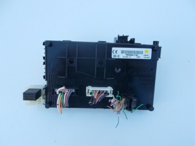 Модуль комфорту uch renault clio ii p8200621762 фото №1