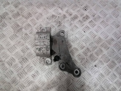 Dacia duster ii 1.6 sce кронштейн подушка двигателя 112323439r фото №1
