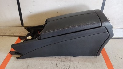 Mercedes w205 подлокотник туннель средний фото №1