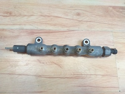 Toyota avensis t25 молдинг упорскування фото №1