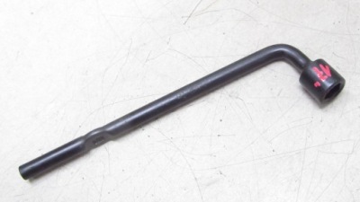 Renault kadjar ключ do kół 17'' фото №1