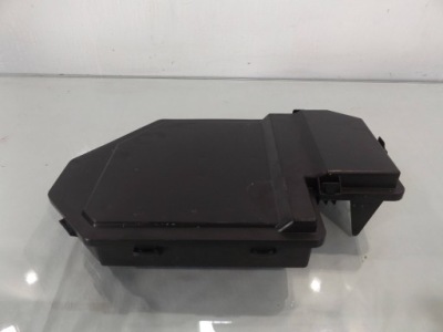 A6 c6 заглушка консоли правая фото №1