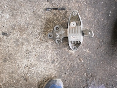 Opel astra j кронштейн двигателя 1.7 cdti фото №1