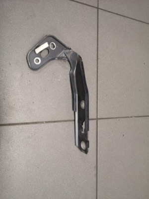 Петля капот лівий audi a6 c6 4f0823301 фото №1