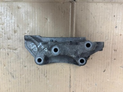 Opel corsa f кронштейн кронштейн двигателя 9811186980 фото №1