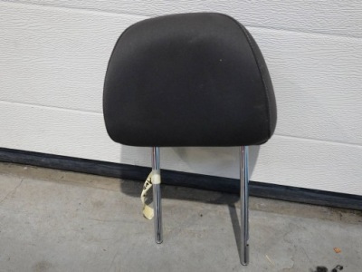 Audi a1 8x подголовник правый  перед передний оригинал фото №1