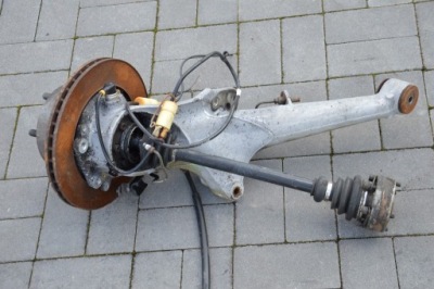 Porsche 944 s2 3.0 привідний вал ліве задні фото №1